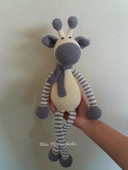 Girafinha de crochê