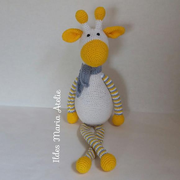 Girafinha de crochê
