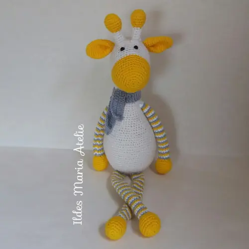 Girafinha de crochê