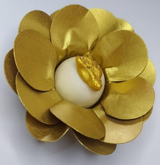Forminha Camélia Dourada ( Pode Ser Prata ou Bronze)