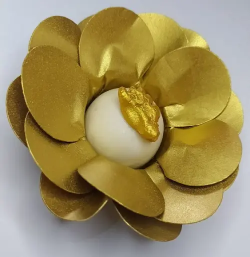 Forminha Camélia Dourada ( Pode Ser Prata ou Bronze)