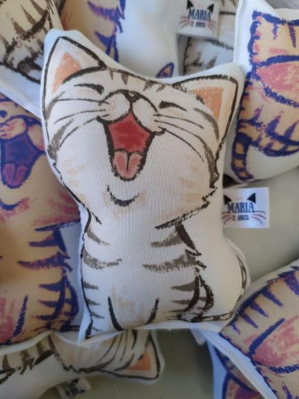 Almofada Contornada Gatinhos com Personalização na Etiqueta