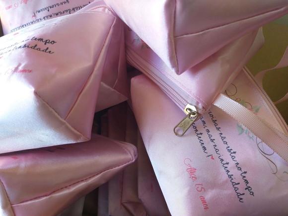 Necessaire Personalizada debutante/ 15 anos