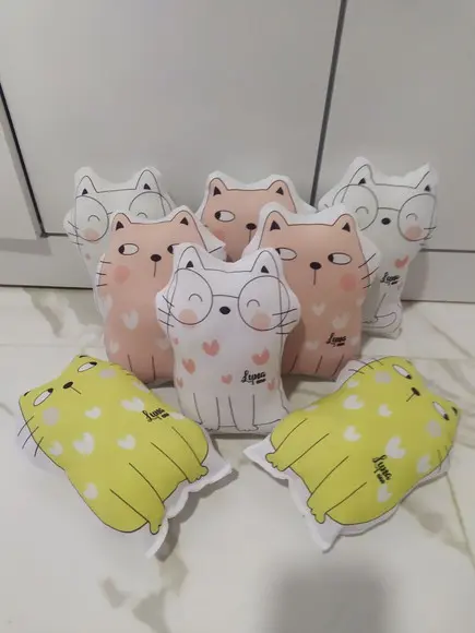 Almofada Contornada Gatinhos