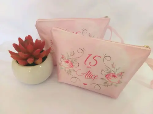 Necessaire Personalizada debutante/ 15 anos