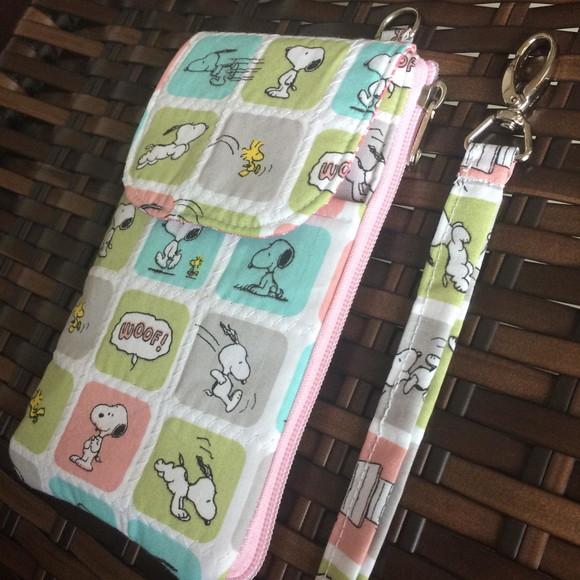 Carteira Porta Celular Snoopy até 6-7 Polegadas