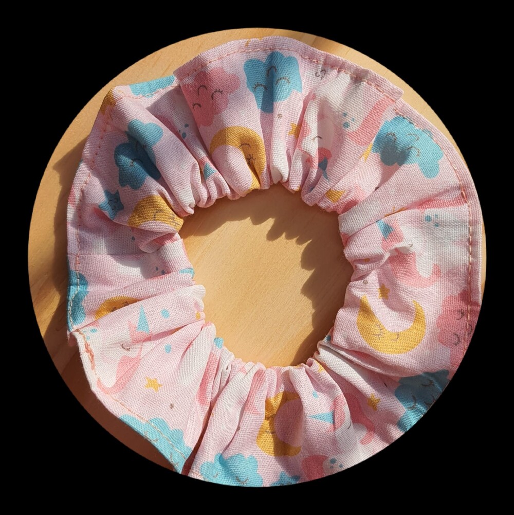 Fru-Fru Flores e Sonhos / Scrunchie