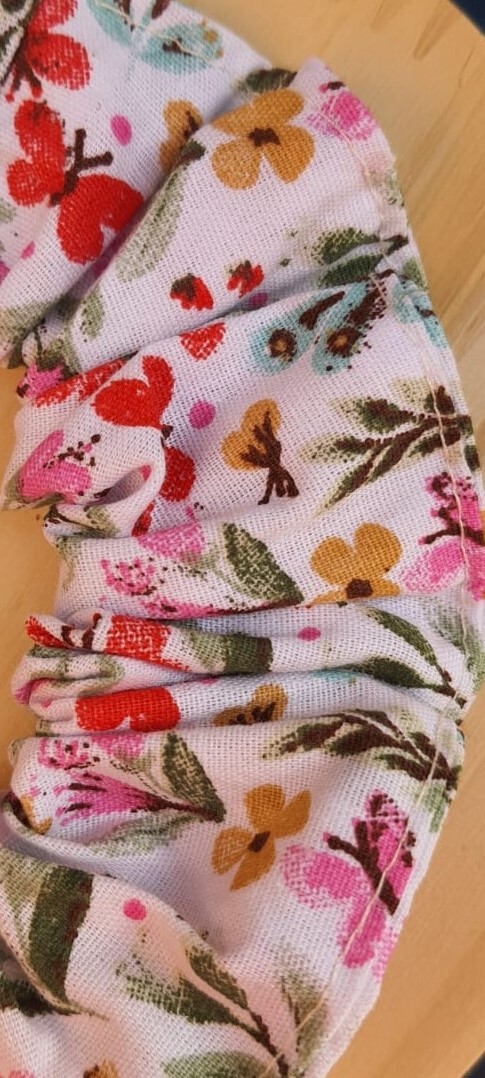 Fru-Fru Flores e Sonhos / Scrunchie