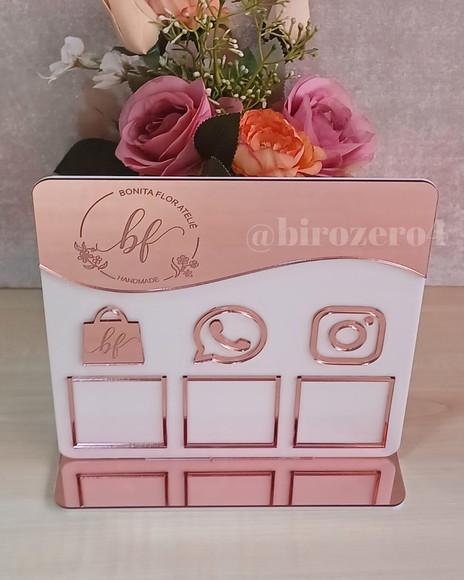 Placa Display com 3 Qr Code