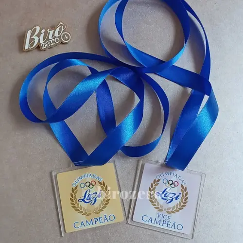 Medalhas Personalizadas em Acrilico e Adesivo