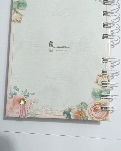 Caderno A6 Floral Capa Dura com Letra na Capa 80 Folhas