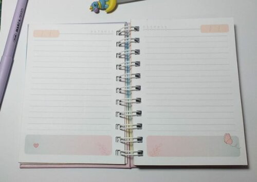 Agendinha A6 + 30 Folhas Coloridas Lisa