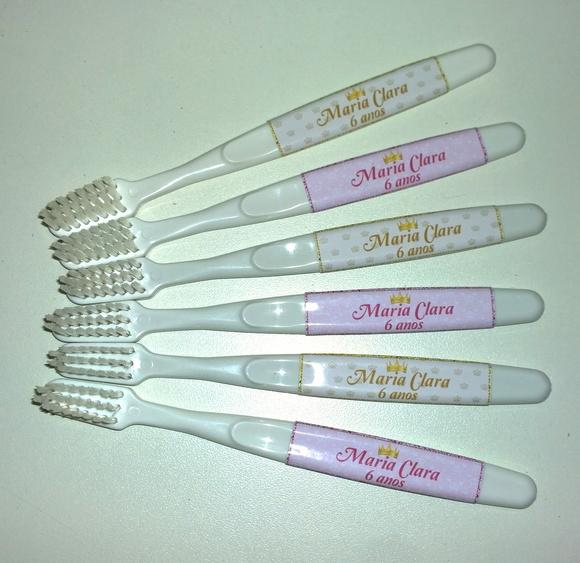 Escova dental infantil