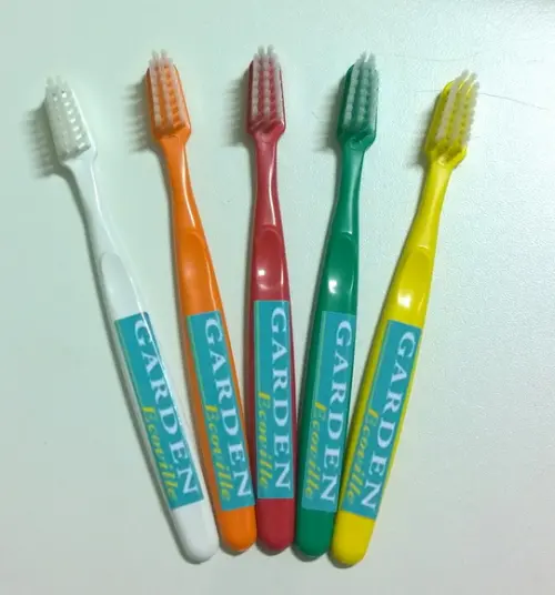 Escova dental infantil