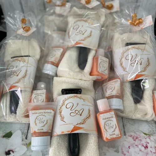 Kit de Barbear Masculino Simples