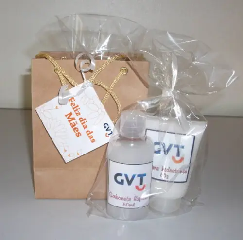 Kit Sacolinha Personalizado Sabonete Líquido e Hidratante