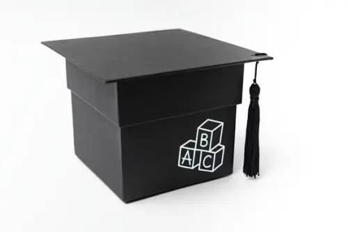 Caixa de Formatura Abc | Modelo Capelo com Mini Kit Criativo