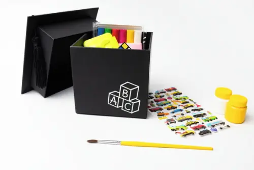 Caixa de Formatura Abc | Modelo Capelo com Mini Kit Criativo