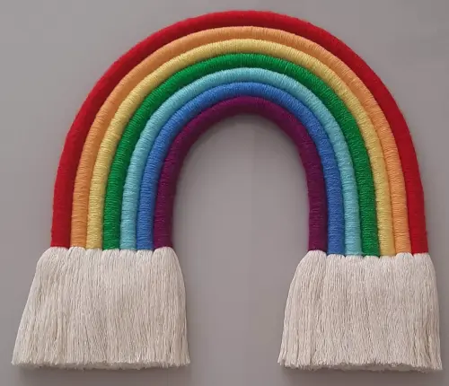 Enfeite de parede 'Meu Bebê Arco-íris'
