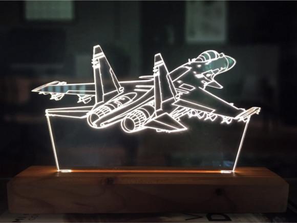 Luminária Led avião caça
