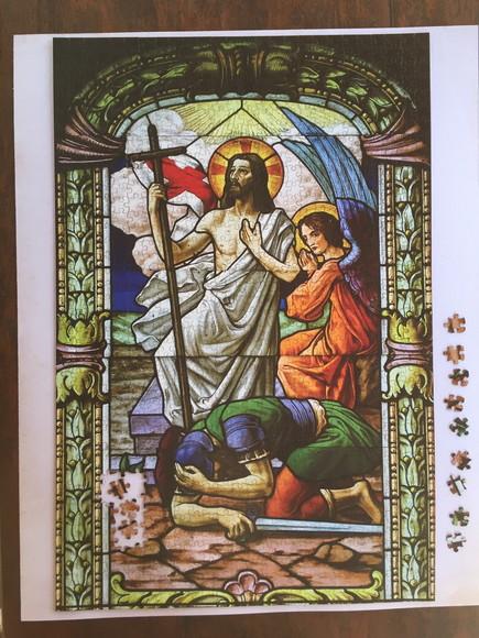 Quebra cabeça Vitral Cristo ressuscitado 98x66cm 1014 pçs