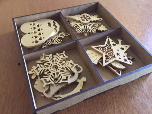 Enfeites para Árvore de Natal Kit com 20 Pçs - Dourado