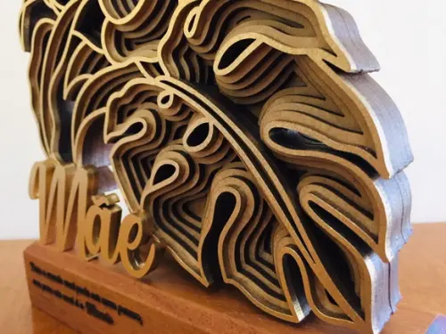Troféu escultura floral Mãe