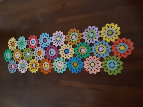 Caminho de mesa em crochê