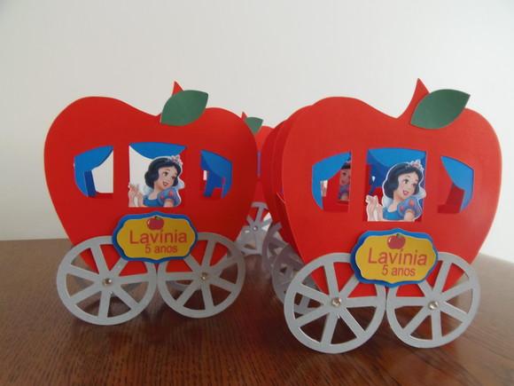 Arquivo De Corte Carruagem Branca De Neve Maça