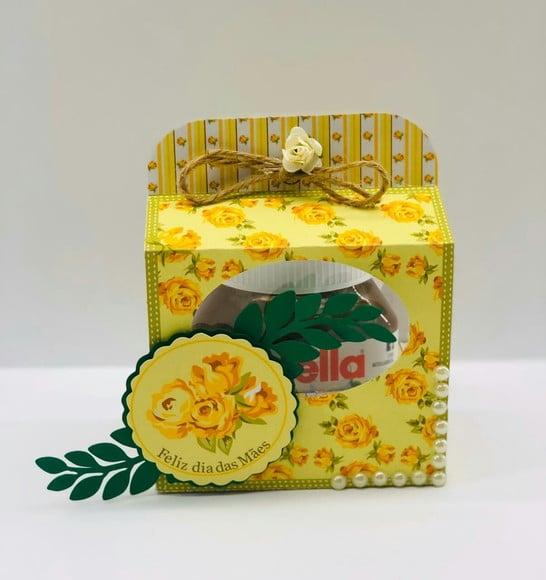 Arquivo de corte Dia das Mães amarelo