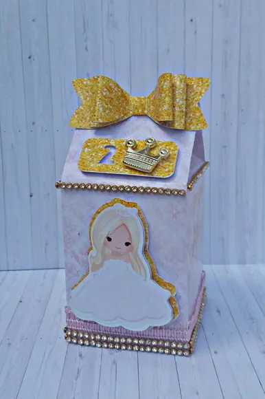 754 Princesa Realeza