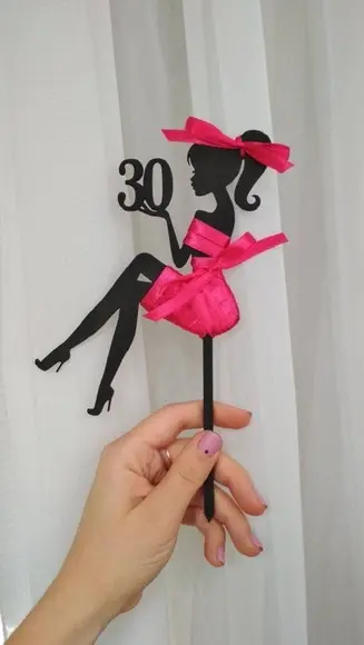Arquivo de corte Topo de bolo silhueta mulher