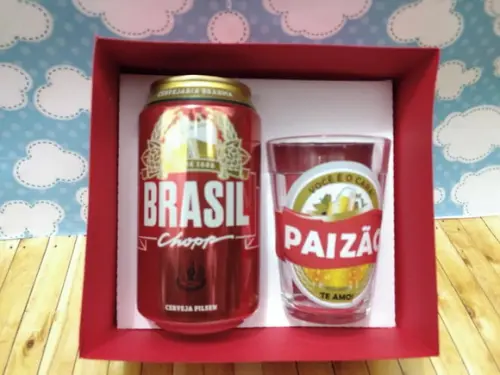 Arquivo de cortedia dos pais caixa cerveja copo americano