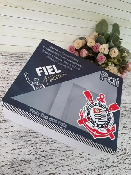 Arquivo de Corte caixa cerveja times de futebol Studio/PDF