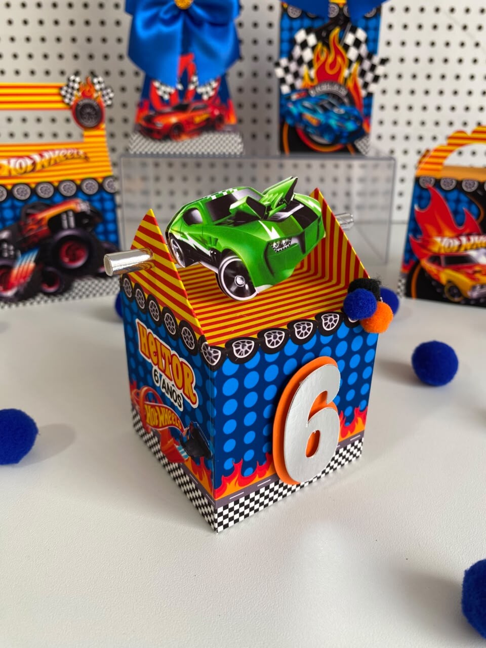 Kit Festa Hot Wheels - 30 Unidades - Pegue e Monte