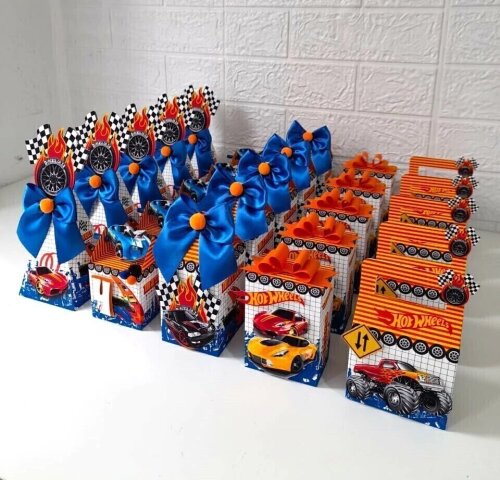 Kit Festa Hot Wheels - 30 Unidades - Pegue e Monte