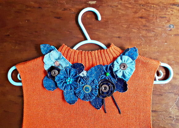 Maxicolar de Flores em Jeans