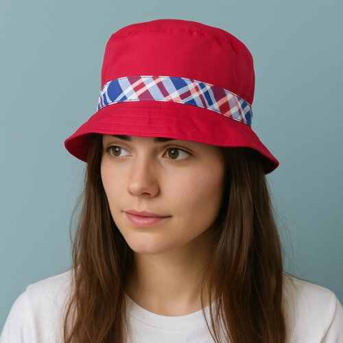 Chapéu de Tecido Vermelho