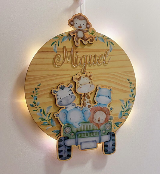 Porta Maternidade 3d Jipe Safari Led e Espelho