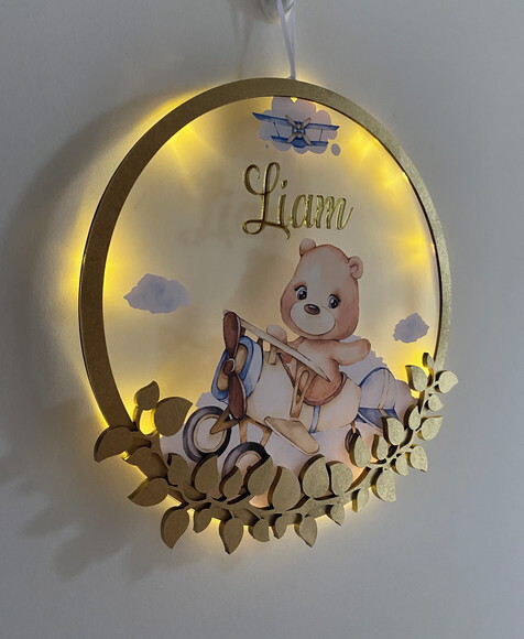 Porta Maternidade Aviador Acrílico e Espelho Led
