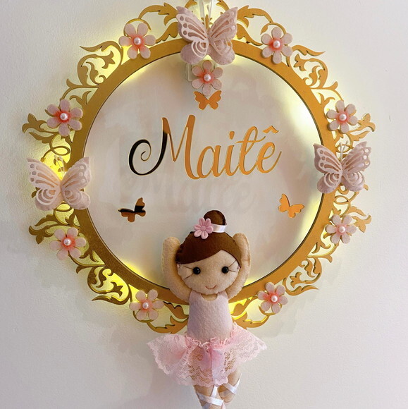 Porta Maternidade Bailarina Borboletas Led Acrílico