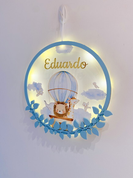 Porta Maternidade Balão Safari Acrílico e Espelho Led