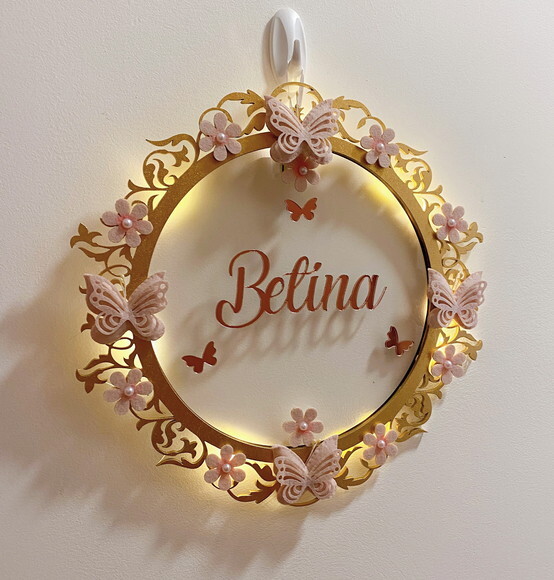 Porta Maternidade Borboletas Led Acrílico e Espelho Rosa