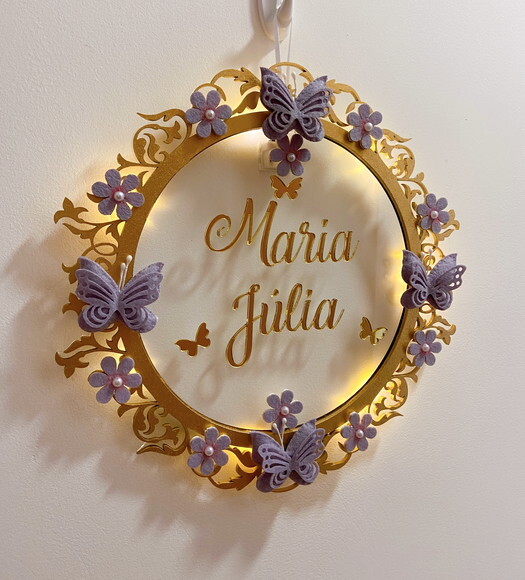 Porta Maternidade Borboletas Lilás Led Acrílico e Espelho