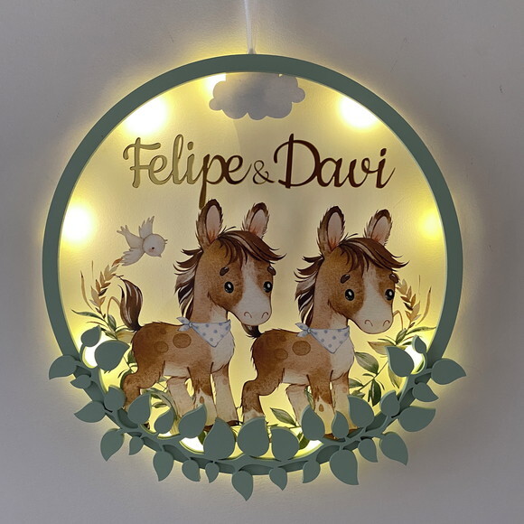 Porta Maternidade Cavalinho Irmãos Acrílico e Espelho Led