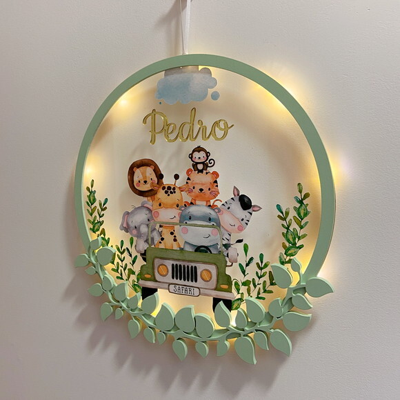 Porta Maternidade Jipe Safari Acrílico e Espelho Led