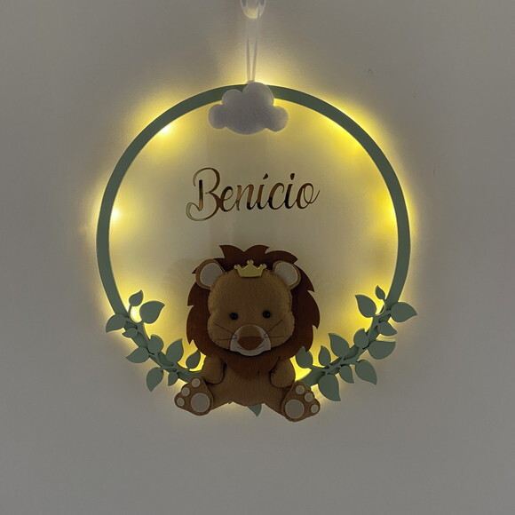 Porta Maternidade Leãozinho Led Acrílico e Espelho