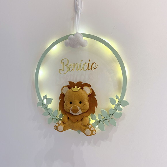 Porta Maternidade Leãozinho Led Acrílico e Espelho