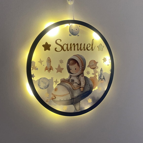 Porta Maternidade Led Astronauta Acrílico e Espelho