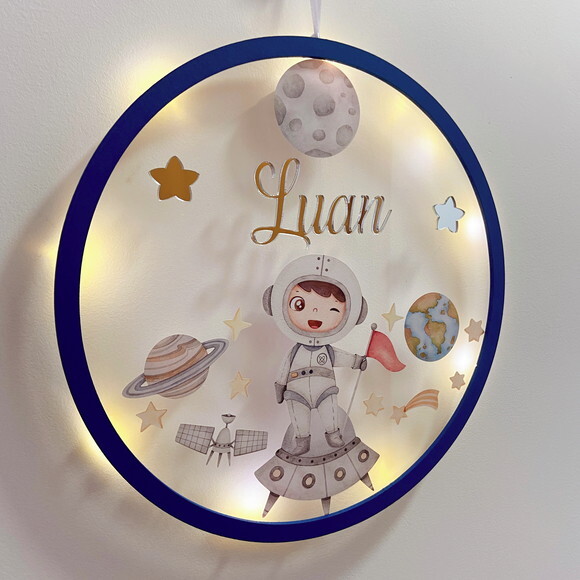 Porta Maternidade Led Astronauta Acrílico e Espelho